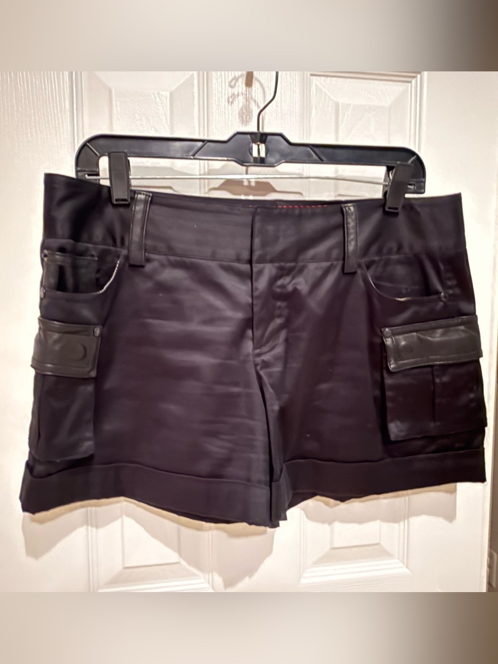 Alice + Olivia Black leather cargo shorts